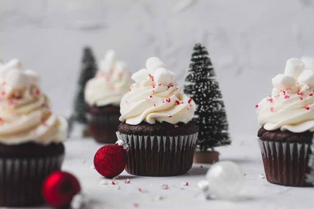 peppermint hot chocolate cupcakes with whipped cream frosting