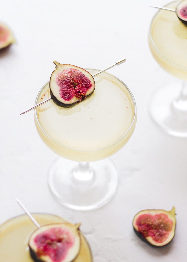 sparkling fig cocktail with champagne 
