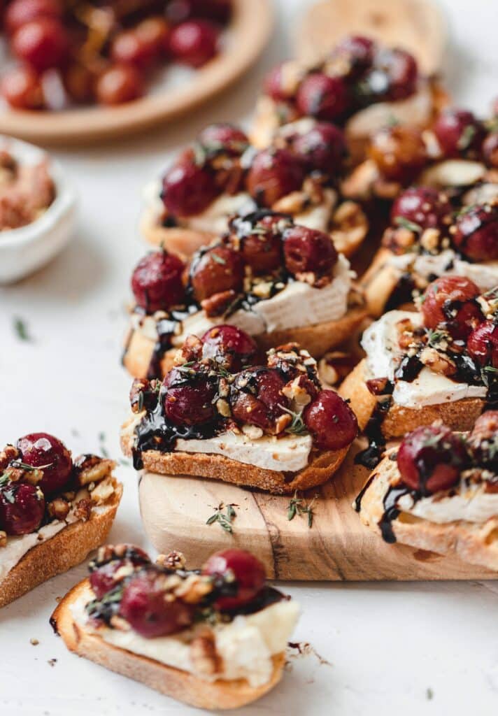 balsamic roasted grape crostini with brie