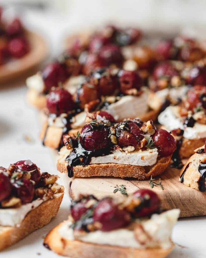balsamic roasted grape crostini with brie