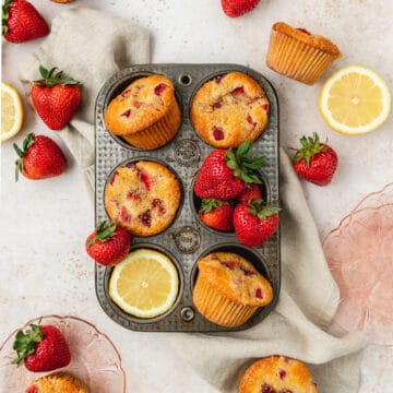 strawberry lemon muffins with fresh strawberries
