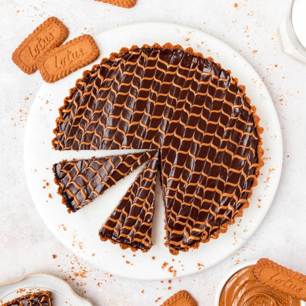 Biscoff Belgian Dark Chocolate Bar Utterly Stylish