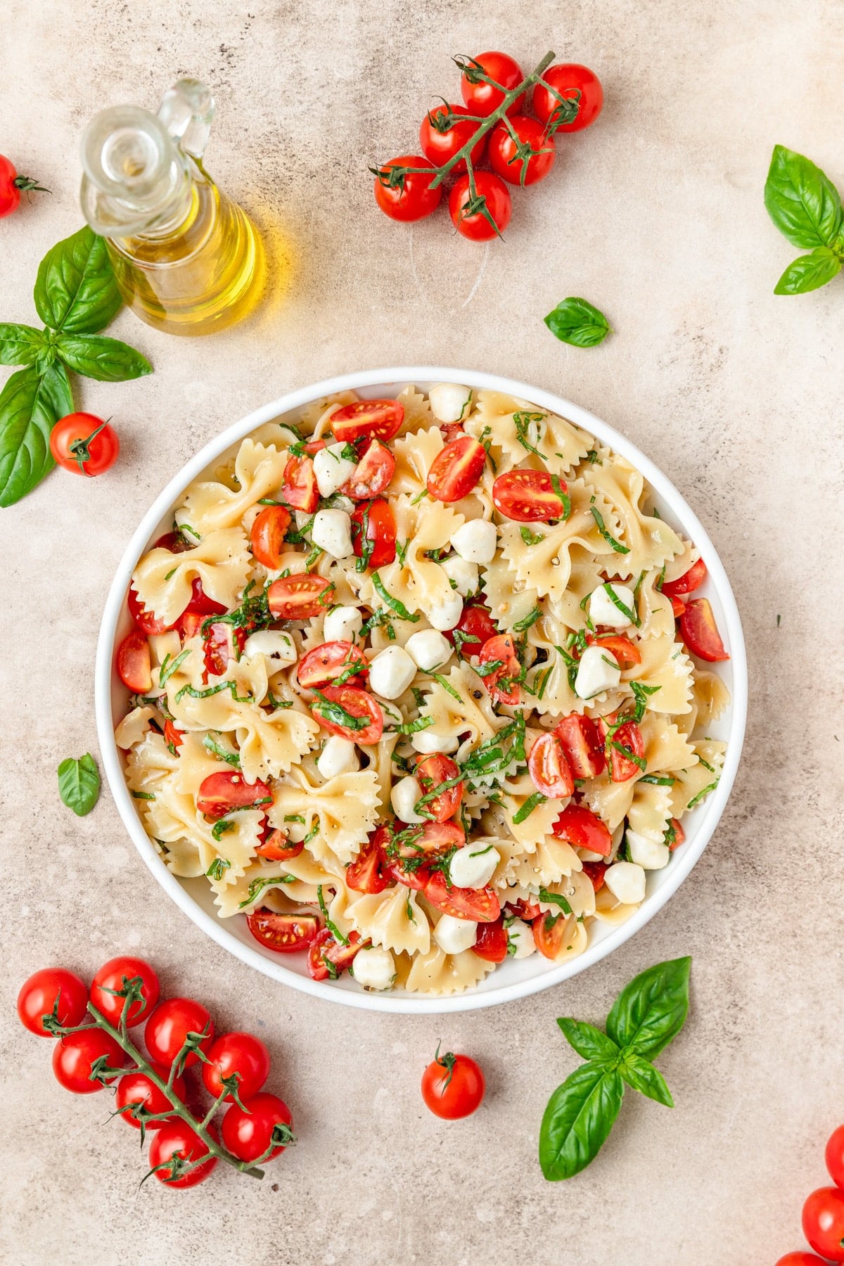 caprese pasta salad in bowl. 