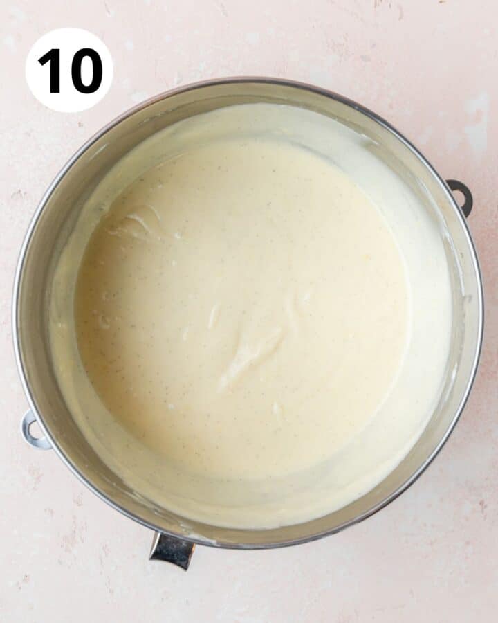 mascarpone cheesecake filling in bowl. 